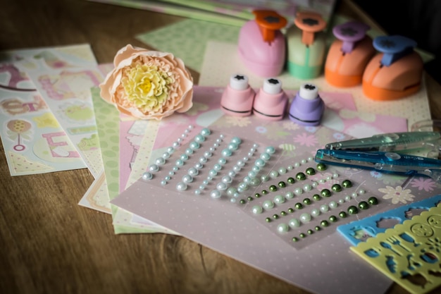 Разложенные наборы для вышивки